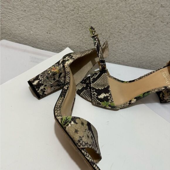 VINCE CAMUTO WINDERLY ANKLE STRAP SANDAL SIZE 9 - Picture 3 of 9